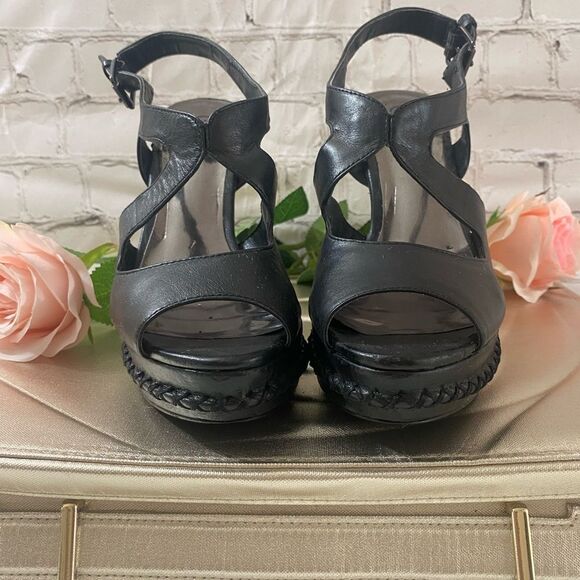 Carlos Santana Women's Black High Heel Platform Sandals - Picture 2 of 12